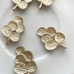 Import リーフ型パーツ4個　カンツキ