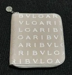 BVLGARI（ブルガリ） ロゴマニア ラウンドファスナー 財布 美品のサムネイル