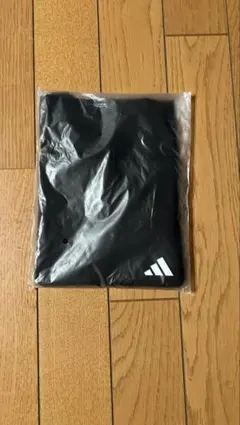 adidas ブラック サコッシュ