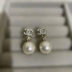 ヴィンテージCHANEL ラインストーンパールピアス
