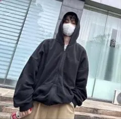 BALENCIAGA RESORT OVERSIZED ZIP HOODIEのサムネイル