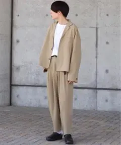 Loose セットアップ ベージュ テーラードジャケット ワイドパンツ