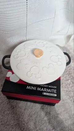Le Creuset ミッキーミニマルミット コットン色のサムネイル