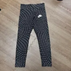 Item thumbnail for item 850c3770-feea-45b2-b677-64a6b3aaa943