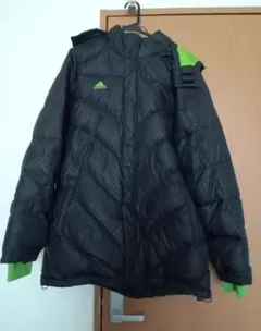 アディダス　サイズО　ダウンコート