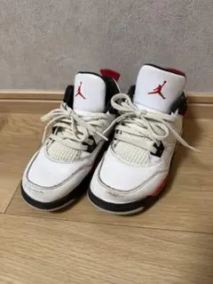 Air Jordan 4 ホワイト/レッド/ブラック スニーカー