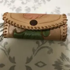✩未使用品✩花柄　革細工　キーケース