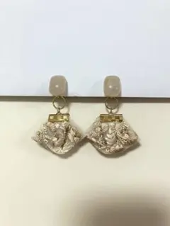 Item thumbnail for item 8973f593-0814-4f8d-8787-955eb654420e