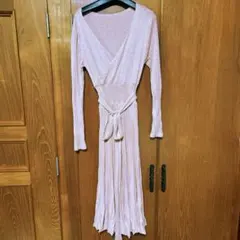 ピンク ニットワンピース 長袖 ラップデザイン