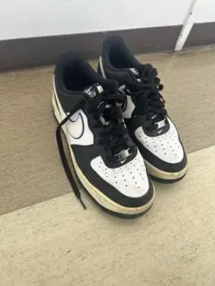 Nike Air Force 1 ブラック/ホワイト パンダ