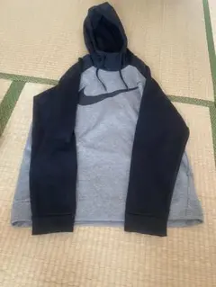 NIKE ビッグスウォッシュ ロゴ プルオーバー パーカー