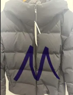 ブラックM新品未使用今期モデル　ユニクロシームレスダウンパーカー2025秋冬