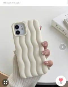 SILVER BULLET⭐︎iPhone15プラス　ホワイト　白