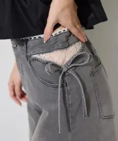 サイドカットレースビジューワイドデニム　NICE CLAUPのサムネイル