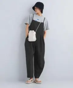 美品ブラックサロペット・オーバーオール　グリーンレーベルリラクシングのサムネイル