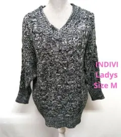 ★INDIVI　インディヴィ　レディース　長袖ニットセーター　Mサイズ