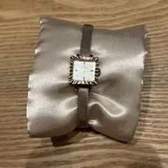 ノジェス スクエア 時計 ゴールド
