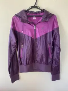 NIKE ジャケット　レディース
