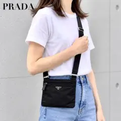 プラダ PRADA ナイロン ミニショルダーバッグ サコッシュ 三角ロゴ 黒