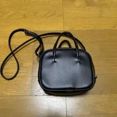 GU ショルダーバッグ ブラック