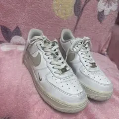 Nike Air Force 1 ホワイト/ゴールド
