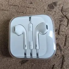 新品未開封　Apple EarPods ホワイト ケース付き