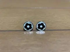 マリークワント　ピアス