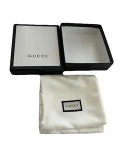 GUCCI ギフトボックス 保存袋 セットのサムネイル