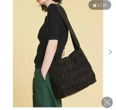 お値下げ★極美品◆ランバンオンブルー◆ギャザーバッグ◆斜め掛け◆ショルダー◆黒のサムネイル