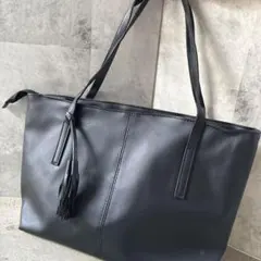 黒 タッセルトート A４ビジネスバッグ フォーマル トートバッグ 就活 上品