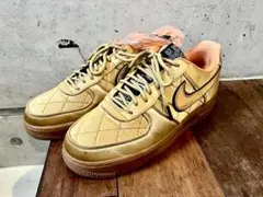 ナイキ エアフォース 1 プレミアム / ゴールド