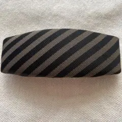 美品　FENDI フェンディバレッタ　ペカン柄 ストライプ　髪留め