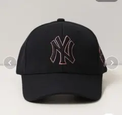 MLB New York Yankees ベースボールキャップ ブラック ピンク