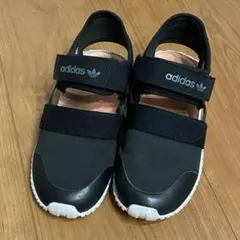 adidas ブラック サンダル ベルト付き　DOOM