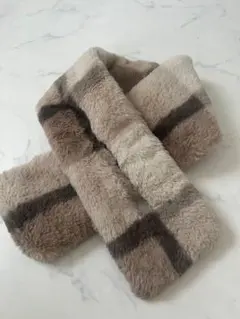 【新品未使用】ファー マフラー チェック