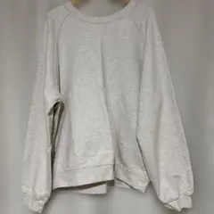 アイボリー トレーナー