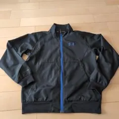 【美品】アンダーアーマー　ウィンドブレーカー