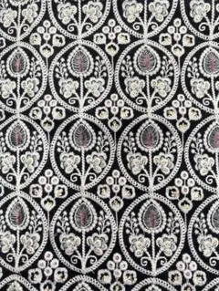 3）50cm ブラック系　フアブリック地　インド刺繍生地