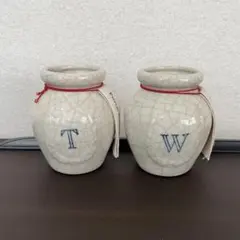 新品 小さな陶器壺 文字入り ヨーロッパ製 アンティーク インテリア 陶芸 花瓶