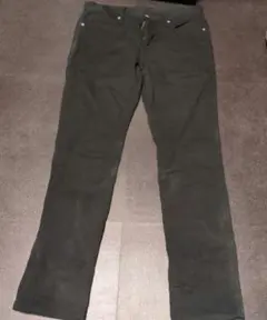 GU　スキニーパンツ　ブラック色