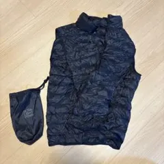 ウルトラライトダウン ネイビー ダウンベスト