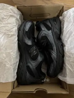 ニューバランス　スニーカー　MR530