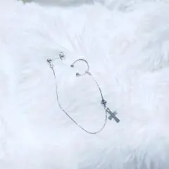 ツーピン 風　ピアス　イヤーカフ　極細チェーン