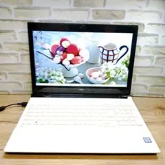 美品✨持ち運び便利な薄型ノートパソコン✨️Windows11快適SSDカメラ付き