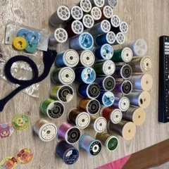 ミシン糸セットと付属品色沢山50