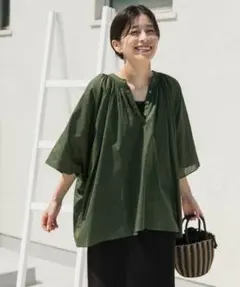 アーバンリサーチドアーズ コットンボイルロールアップスリーブブラウス