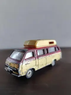 トミカ　No.56.57 トヨタ ハイエース コミューター 日本製
