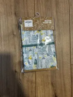 MOOMIN MEALTIME POCKET BIB 花柄