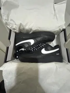 Nike Air Force 1 Supreme ブラック