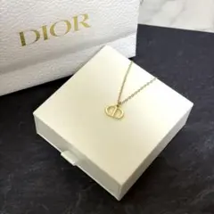 美品】値段交渉大歓迎♪ Dior スターモチーフ ネックレス シルバー 